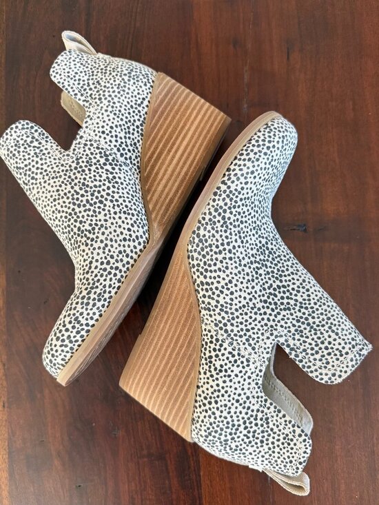 Toms Shoes - TOMS Kallie Wedge Bootie Natural/Animal Print 8.5